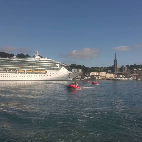 a small boat in a body of water