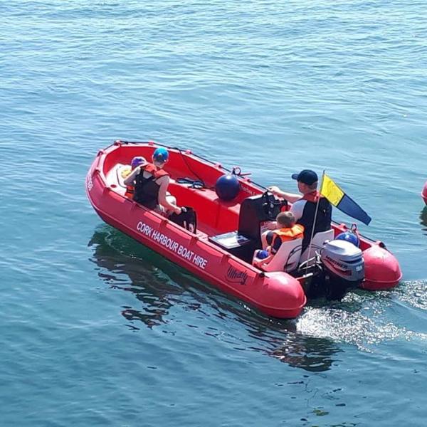 a small boat in a body of water